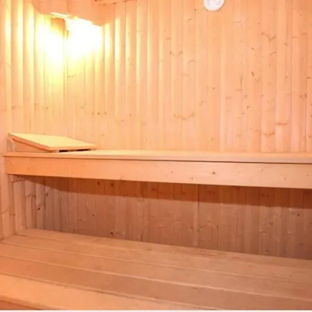 Chamonix Large Chalet, Sleeps 12, 200m2, 5 Bedroom, 4 Bathroom, Garden, Jacuzzi, Sauna Buitenkant foto